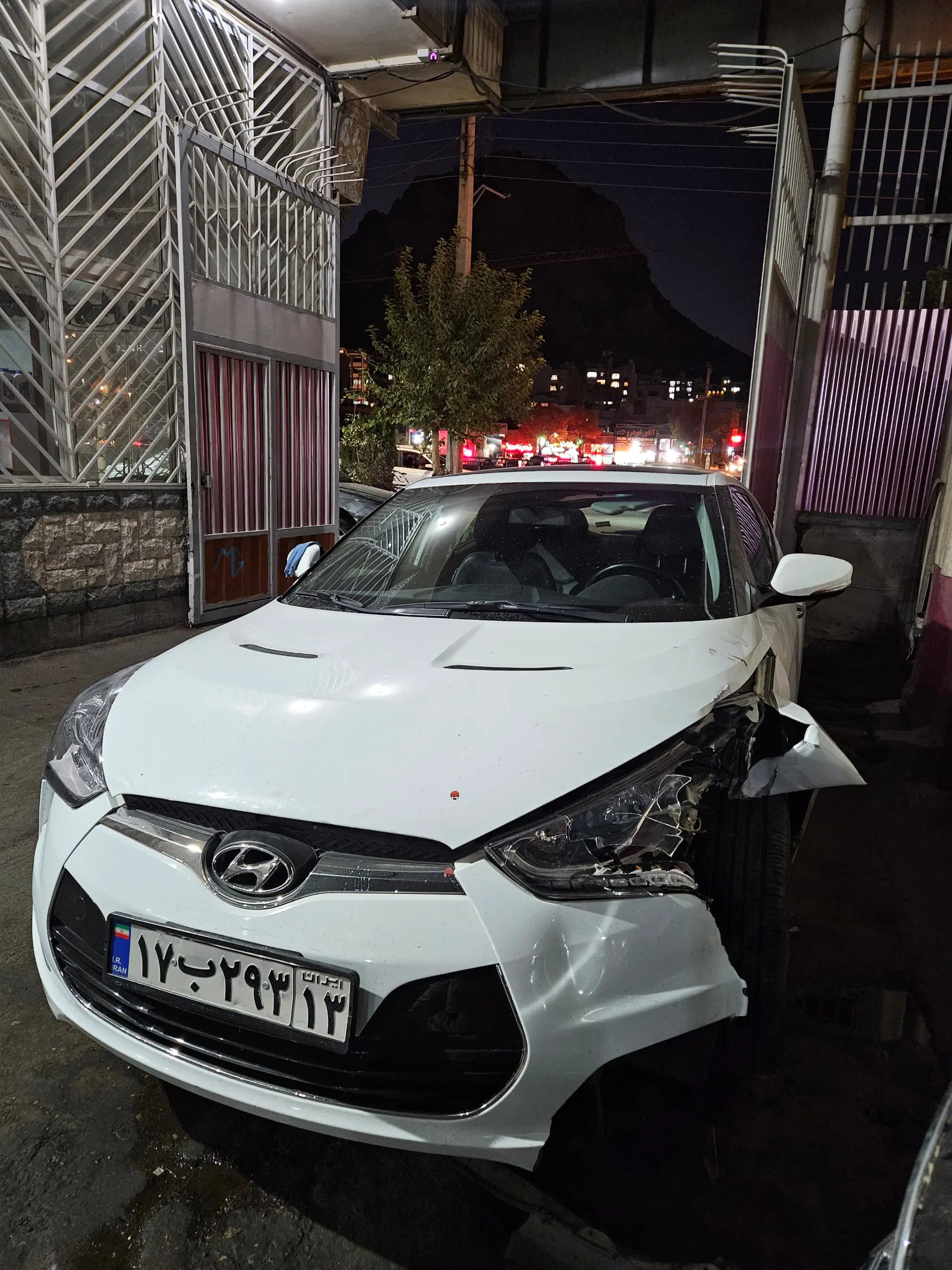 یونیک خودرو | تعمیرات تخصصی خودروهای وارداتی در اصفهان