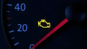 علت روشن شدن چراغ چک هیوندای | بررسی تخصصی و هزینه تعمیر